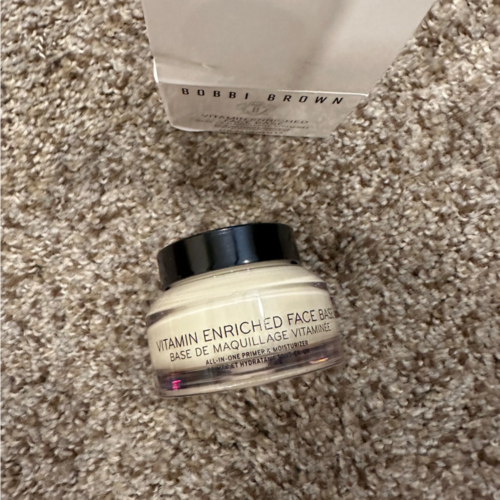 Bobbi Brown Face Base Moisturizer & Primer